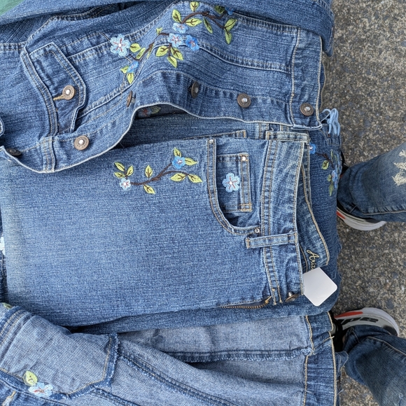 Y2k Girls Embroidered Blue Denim Jeans - Picture 7 of 12